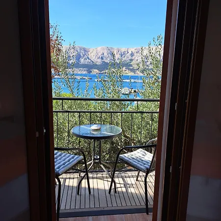 Lora Apartament