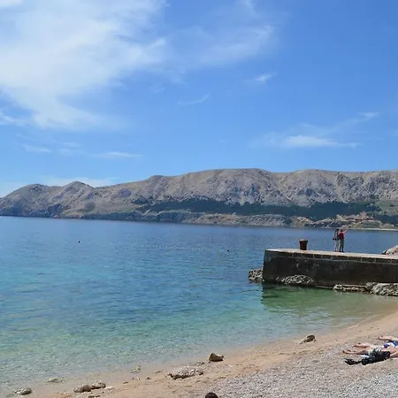 Apartament Lora *